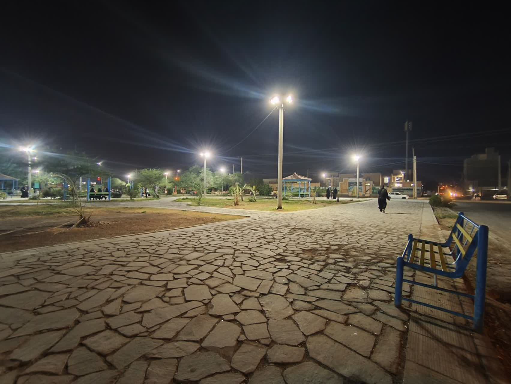  روشنایی پارک خلیج فارس توسط شهرداری خرمشهر تامین شد