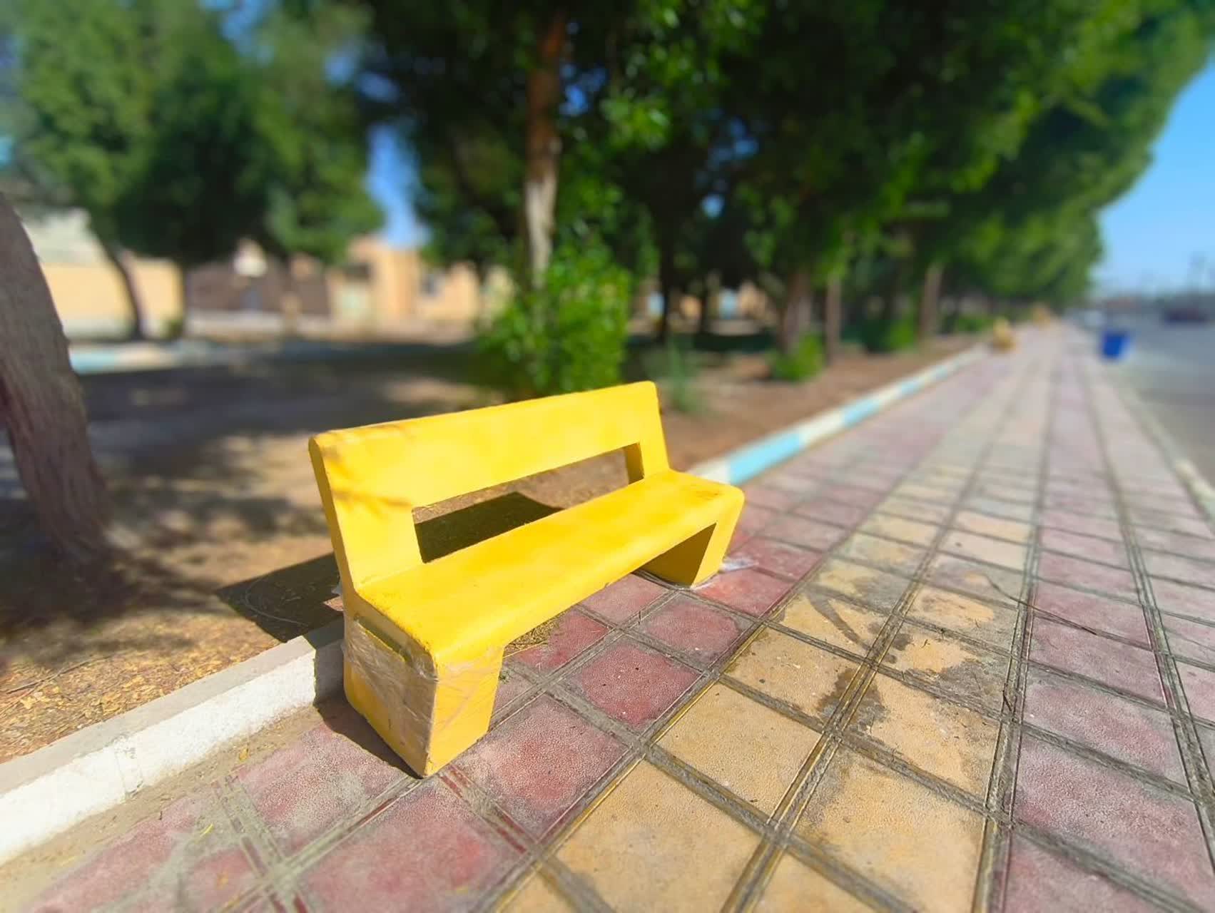 نصب مبلمان شهری در پارک محله ای غفارنصیری توسط شهرداری خرمشهر