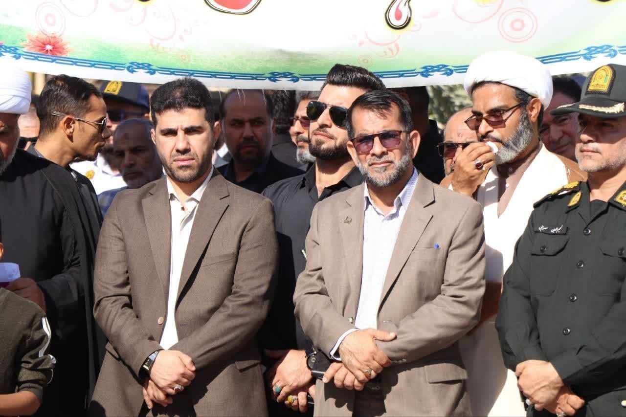   حضور شهردار خرمشهر در راهپیمایی حماسی یوم الله ۱۳ آبان 
