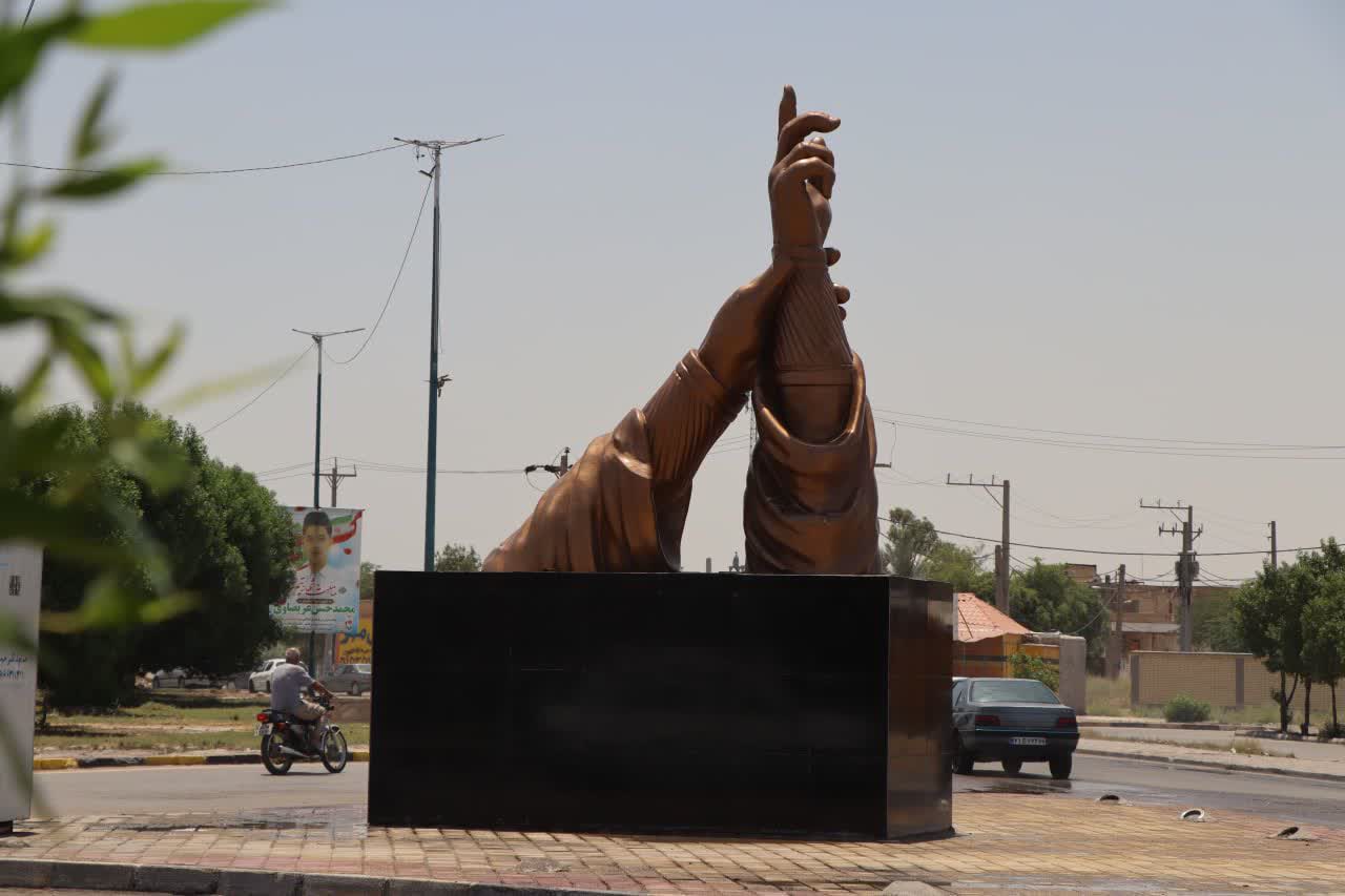  نصب المان غدیر در مجاورت پل شهید جهان آرا توسط شهرداری خرمشهر 